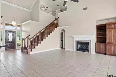 219 W Twin Creeks Trl, Troup, TX 75789 - Photo 4
