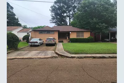 318 Milligan Dr, Pittsburg, TX 75686 - Photo 18