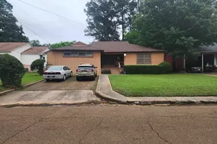 318 Milligan Dr, Pittsburg, TX 75686 - Photo 18
