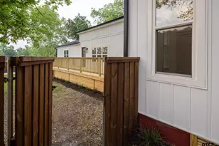 301 E Henderson, Overton, TX 75684 - Photo 46