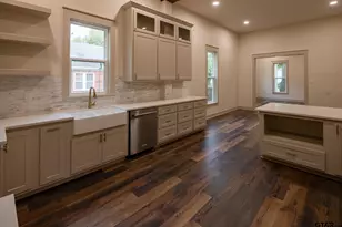 301 E Henderson, Overton, TX 75684 - Photo 18
