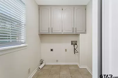 2110 Macbeth, Tyler, TX 75703 - Photo 18