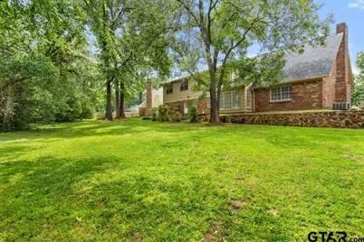 2110 Macbeth, Tyler, TX 75703 - Photo 34