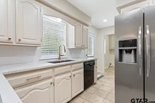 2110 Macbeth, Tyler, TX 75703 - Photo 18