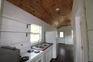 188 Pvt Rd 8703, Ben Wheeler, TX 75754 - Photo 10