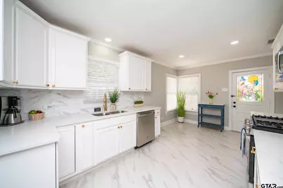1427 S Wall Ave, Tyler, TX 75701 - Photo 24