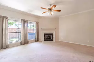 5401 Hollytree Dr, Tyler, TX 75703 - Photo 10