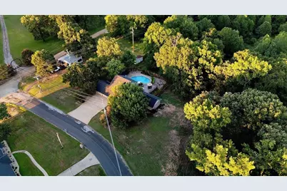 1408 E Lake Drive, Gladewater, TX 75647 - Photo 42