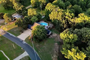 1408 E Lake Dr, Gladewater, TX 75647 - Photo 42