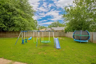 1204 Corey Dr, Whitehouse, TX 75791 - Photo 16