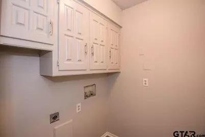5911 Hollytree Drive, Tyler, TX 75703 - Photo 18