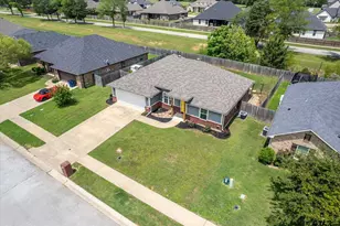 415 Harrell Dr, Chandler, TX 75758 - Photo 30
