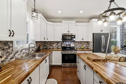 405 W Camp St, Jefferson, TX 75657 - Photo 6