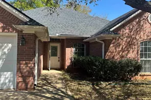 100 Leamington Spa, Whitehouse, TX 75791 - Photo 2