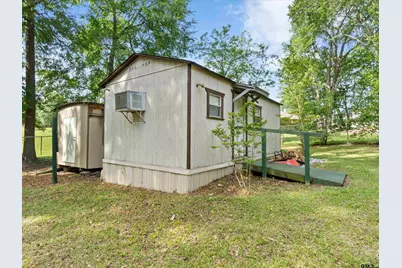 216 Hickory St, Gladewater, TX 75647 - Photo 26