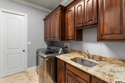 3903 Clarkway Place, Longview, TX 75605 - Photo 20