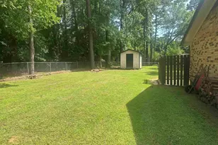 902 Pine Cove, Jacksonville, TX 75766 - Photo 28