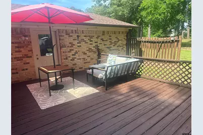 902 Pine Cove, Jacksonville, TX 75766 - Photo 32