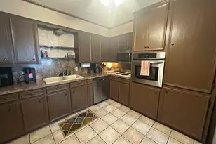 902 Pine Cove, Jacksonville, TX 75766 - Photo 12
