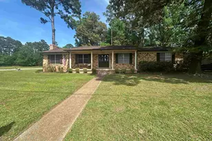 902 Pine Cove, Jacksonville, TX 75766 - Photo 2