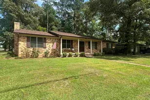 902 Pine Cove, Jacksonville, TX 75766 - Photo 1