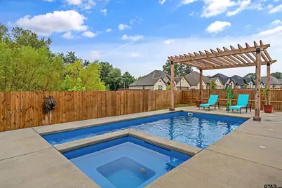 4212 Indian Creek Ct, Tyler, TX 75703 - Photo 2