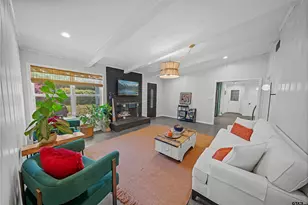 917 Rhodes Dr, Tyler, TX 75701 - Photo 4