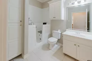 1928 Hollylake Cir, Tyler, TX 75703 - Photo 14