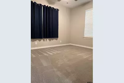 729 S Palmer Ave, Tyler, TX 75701 - Photo 8