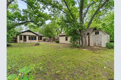 202 E College Street, Big Sandy, TX 75755 - Photo 22