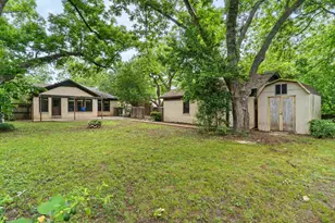 202 E College St, Big Sandy, TX 75755 - Photo 22