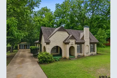 202 E College Street, Big Sandy, TX 75755 - Photo 1