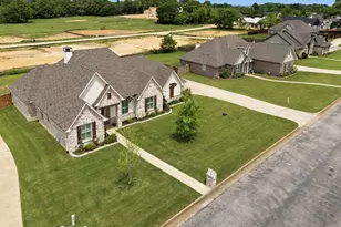 226 Sunnys Halo Blvd, Bullard, TX 75757 - Photo 2