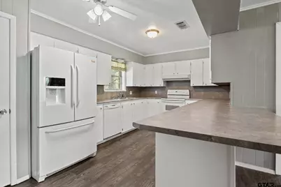 4006 Mark Lane, Mt Pleasant, TX 75455 - Photo 10