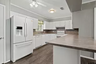 4006 Mark Ln, Mt Pleasant, TX 75455 - Photo 10