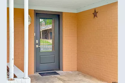 526 N Broad St., Chandler, TX 75758 - Photo 2