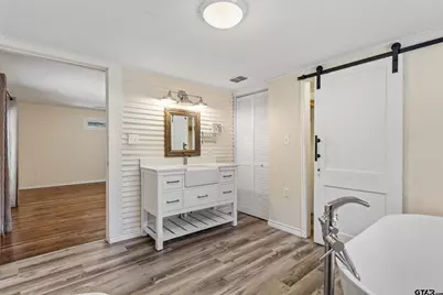 310 N Line St, Mineola, TX 75773 - Photo 16