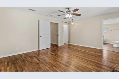 310 N Line St, Mineola, TX 75773 - Photo 18