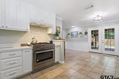 9303 Londonderry Dr, Tyler, TX 75703 - Photo 14