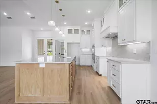 17249 Woodcrest Cir, Lindale, TX 75771 - Photo 12