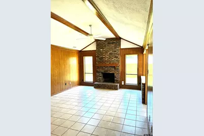 433 Top Hill Dr, Tyler, TX 75703 - Photo 8
