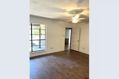 433 Top Hill Dr, Tyler, TX 75703 - Photo 18