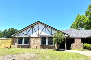 433 Top Hill Dr, Tyler, TX 75703 - Photo 2