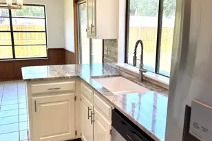 433 Top Hill Dr, Tyler, TX 75703 - Photo 14