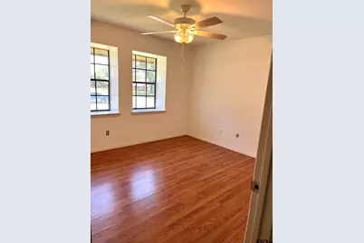 433 Top Hill Dr, Tyler, TX 75703 - Photo 20