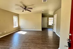 105 Beulah St Unit B, Troup, TX 75789 - Photo 8