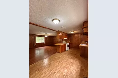 303 Crow St, Linden, TX 75563 - Photo 8