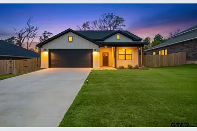 16326 Crossing Circle, Lindale, TX 75771 - Photo 1