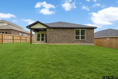 16326 Crossing Circle, Lindale, TX 75771 - Photo 36