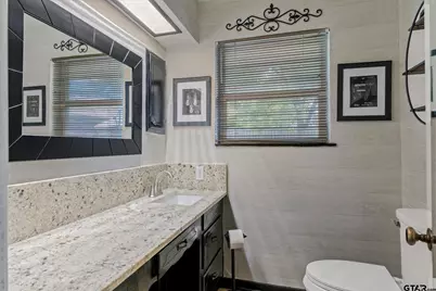 202 S Houston, Edgewood, TX 75117 - Photo 26